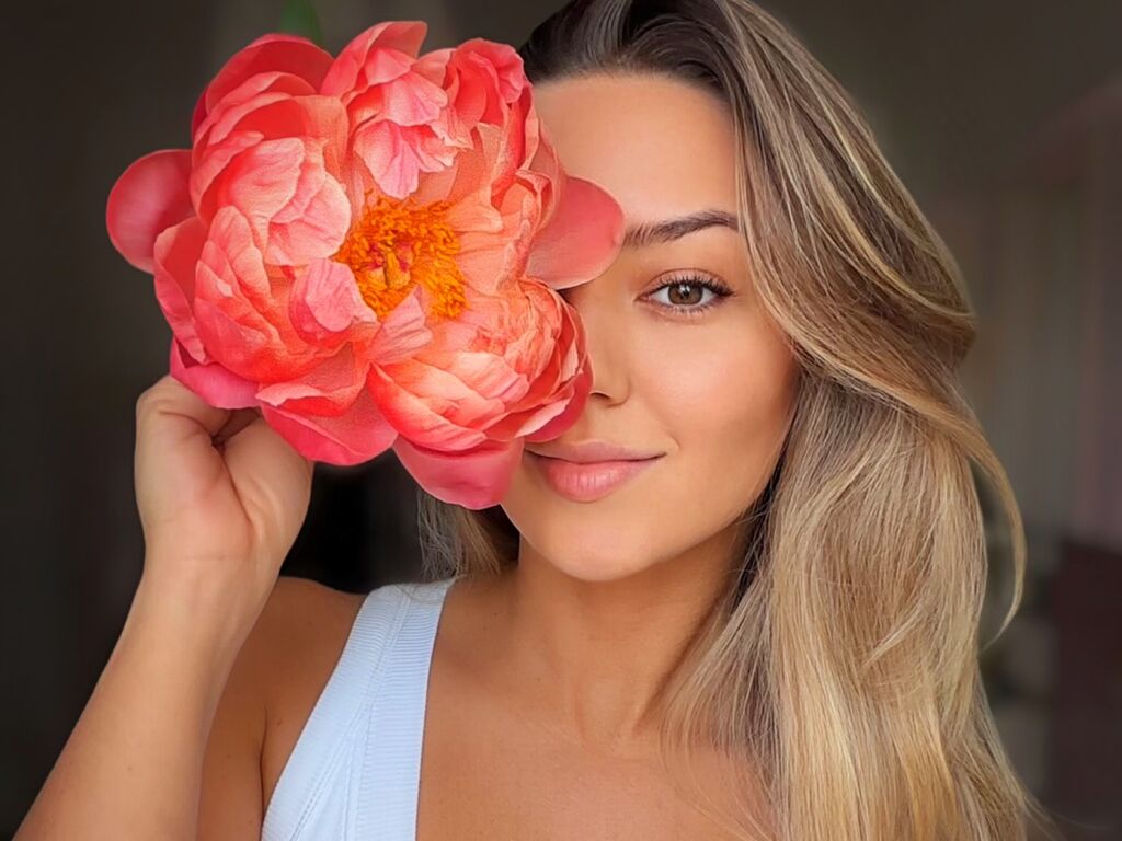 ElsaLove's profile - Image n°2