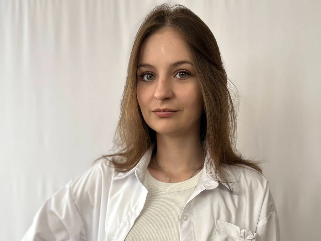 Elvinabayles's profile - Image n°0