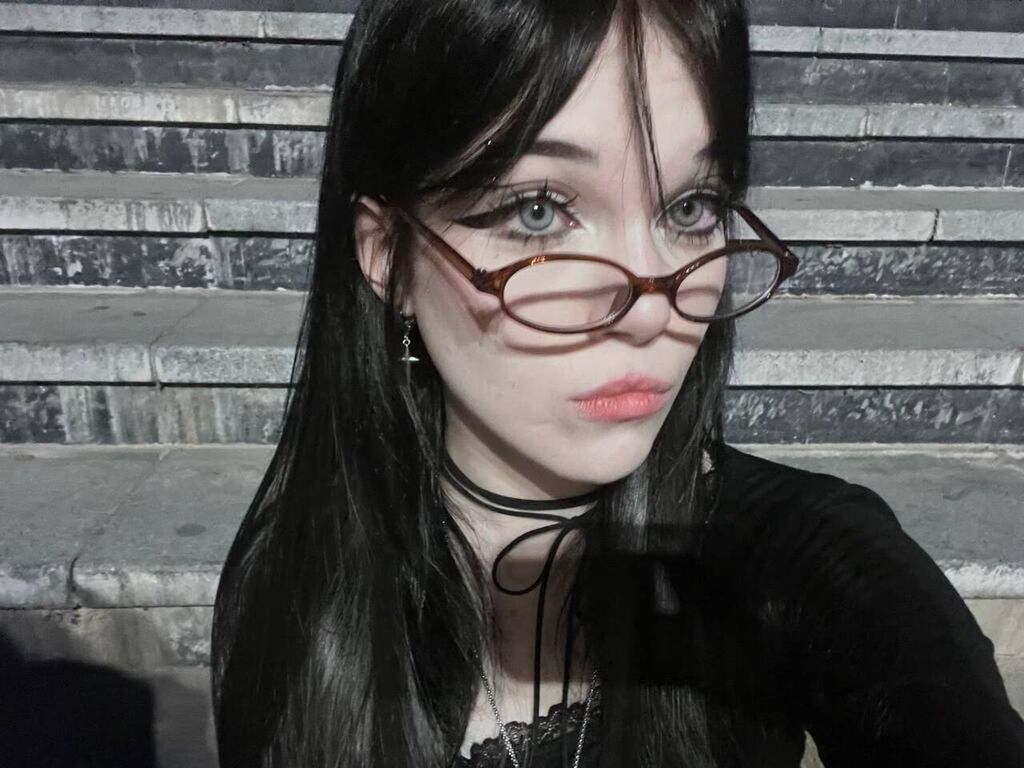 Elvinabiglow's profile - Image n°0