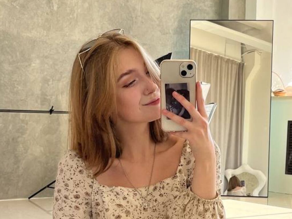 Elvinafussell's profile - Image n°0