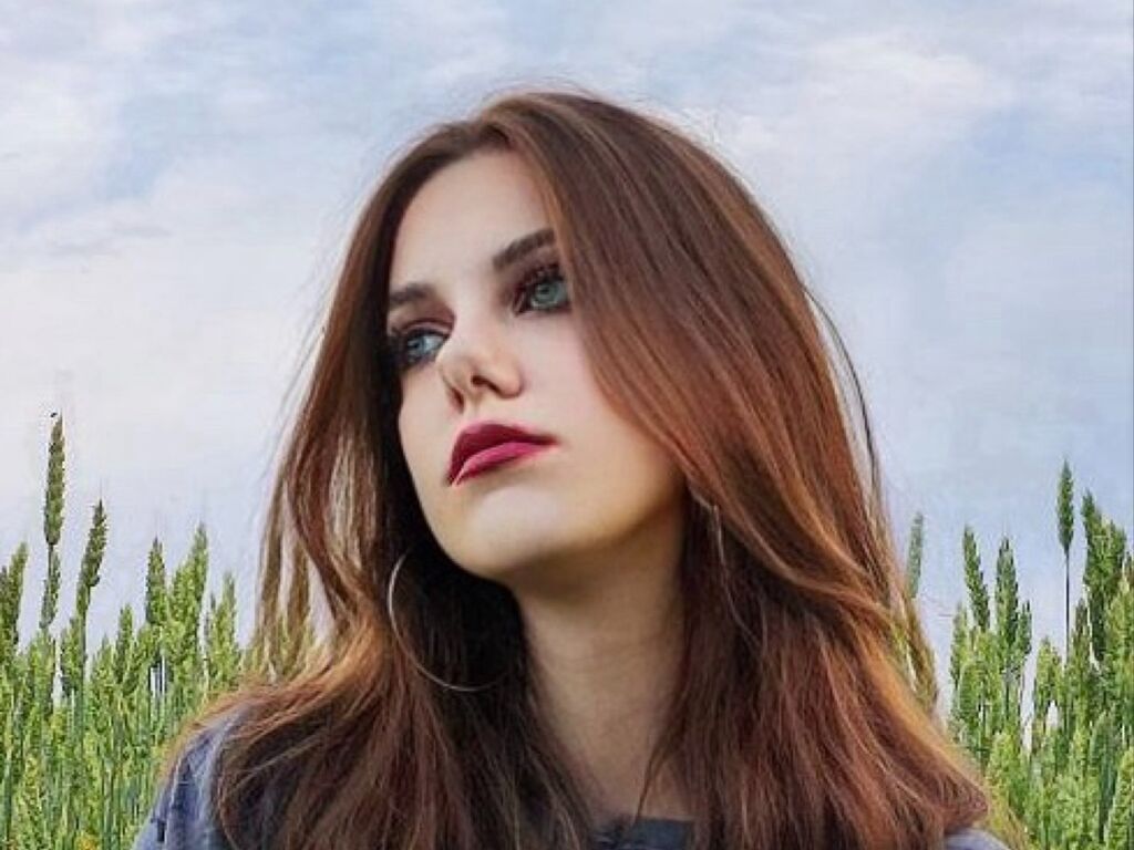 Elwinegreenway's profile - Image n°0