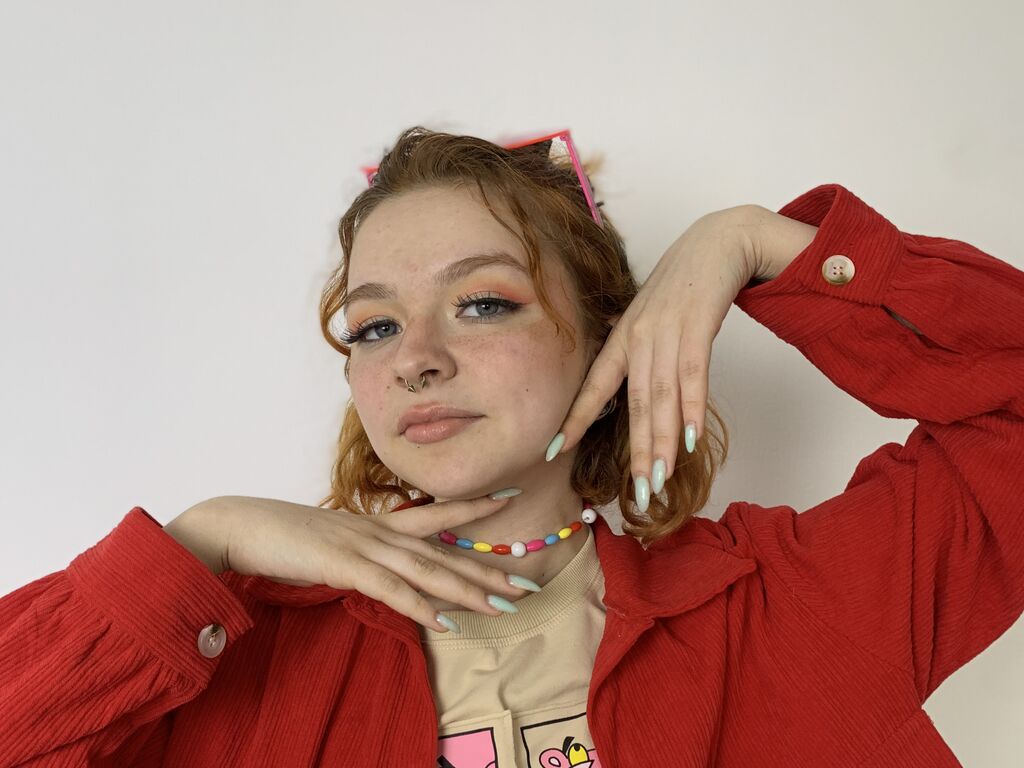 Elwynaflowers's profile - Image n°0