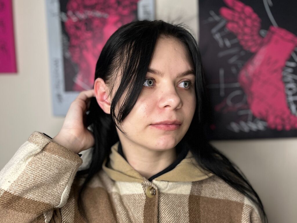 Elwynahanchett's profile - Image n°1