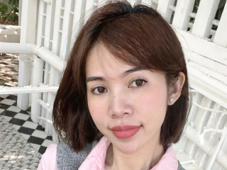 Webcam sex con Elybee