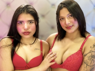 Sexo por webcam con Emaandmia