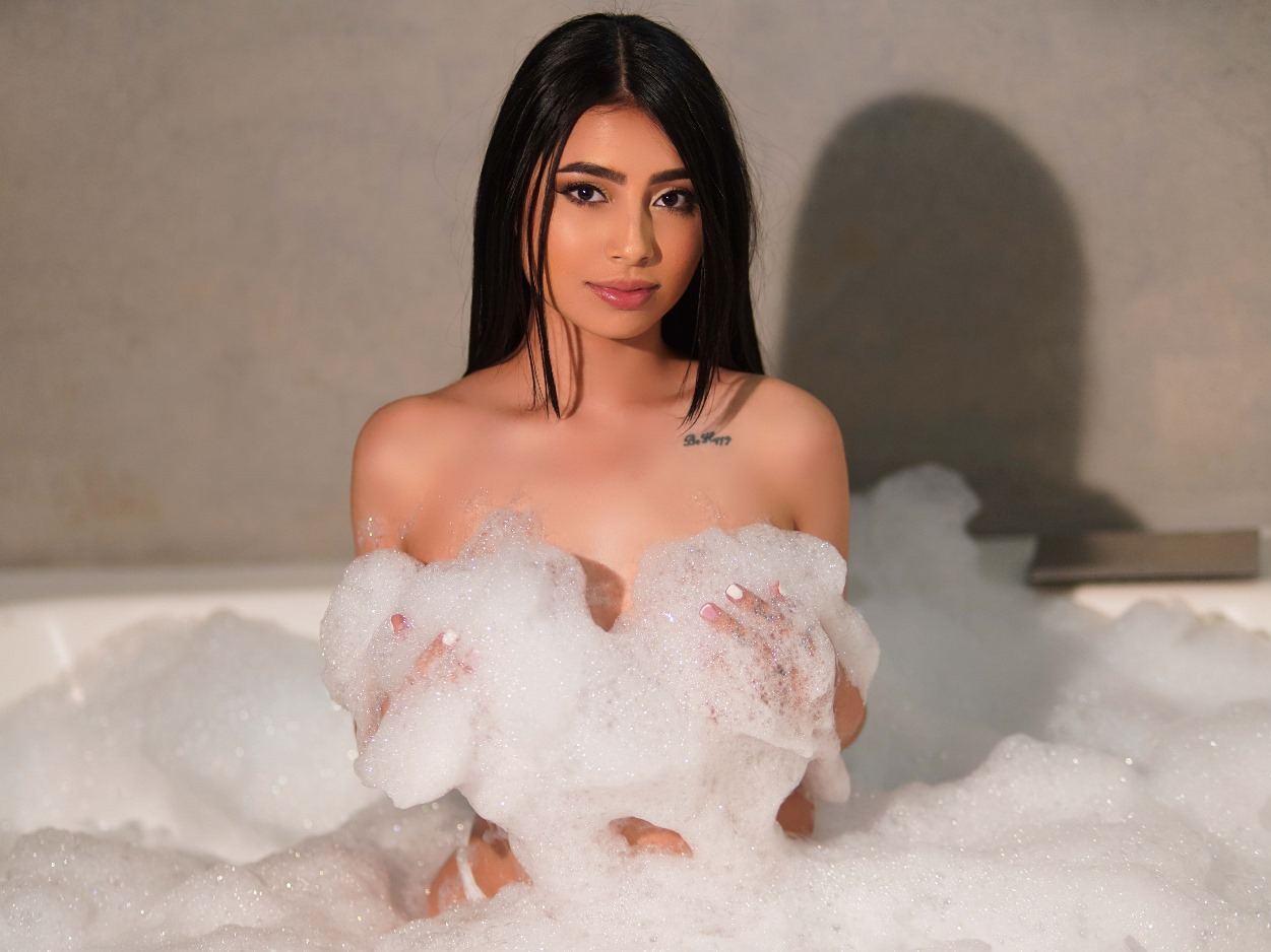 Emellyparker's profile - Image n°1