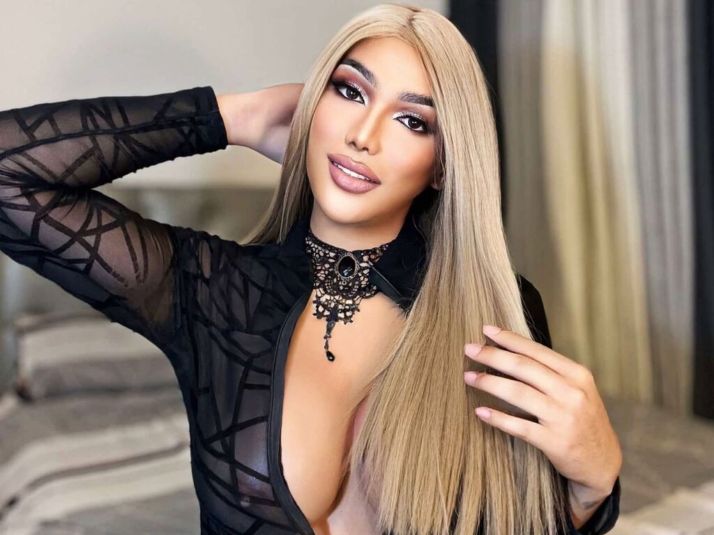 Emeraldversace's profile - Image n°1