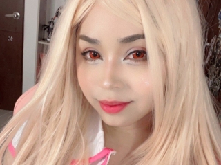 Emi_Cute