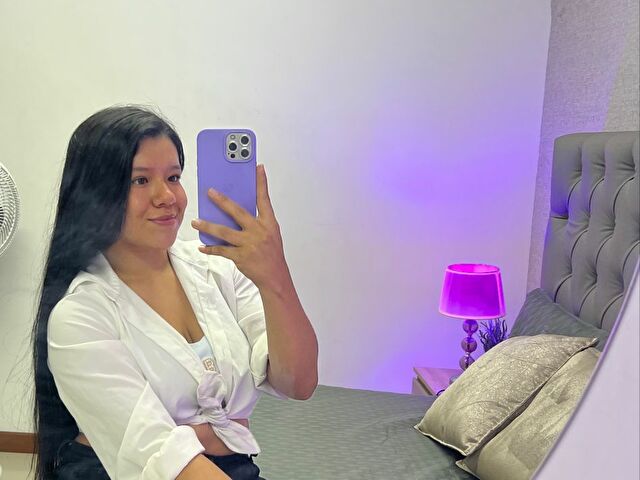 Emi's profile - Image n°2