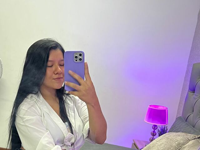 Emi's profile - Image n°1