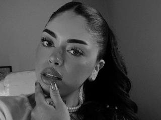 Sexo por webcam con Emii_Evanns