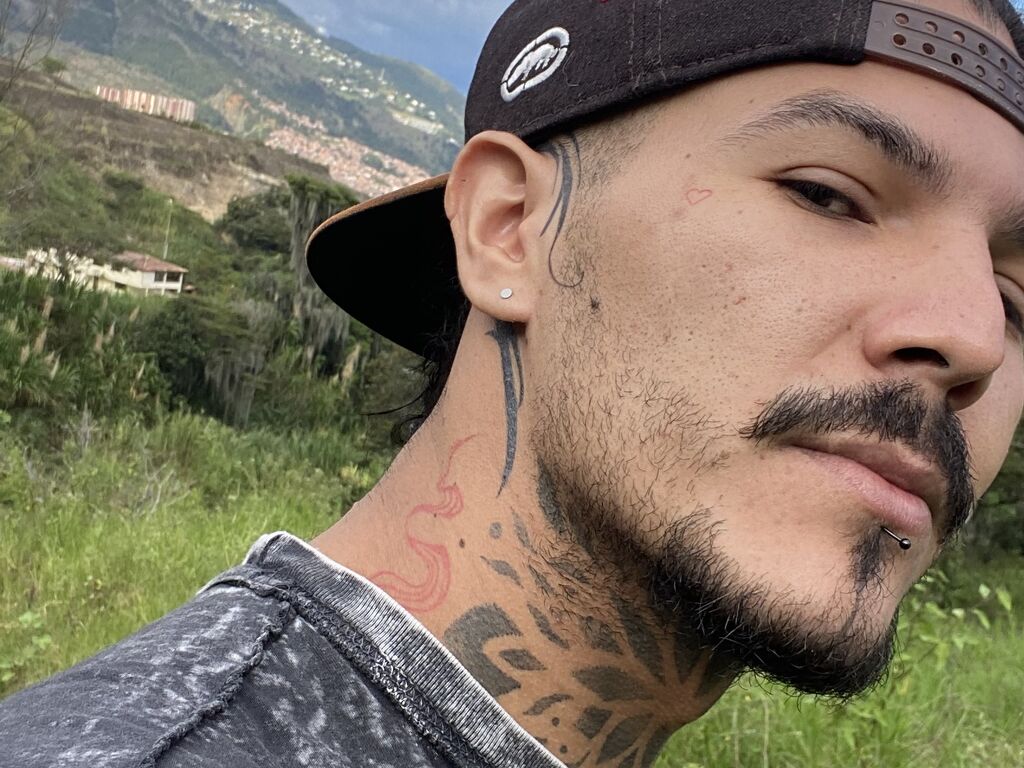 Emilianoadkins' profilo - Immagine n°1