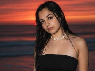 Emiliapiacente's Sexcam