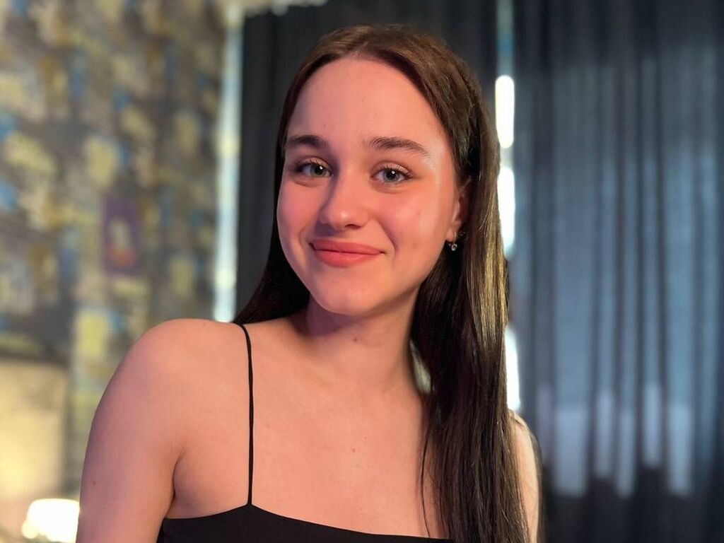 Emiliejonson's profile - Image n°0