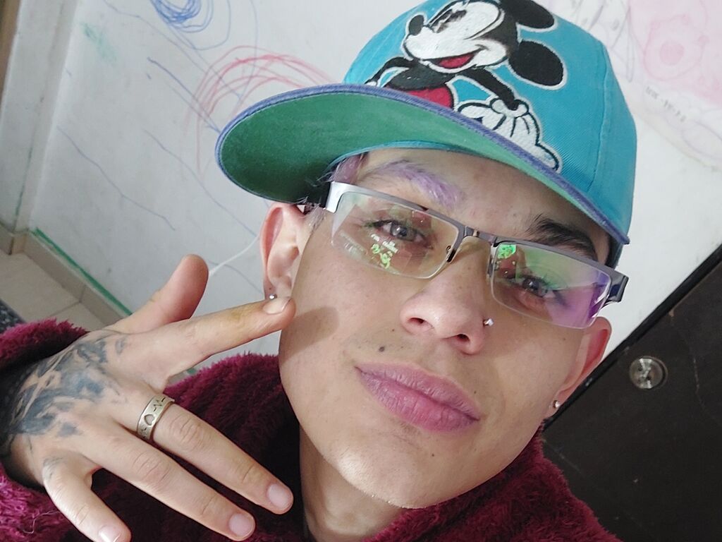 Emiliocontreras's profile - Image n°1