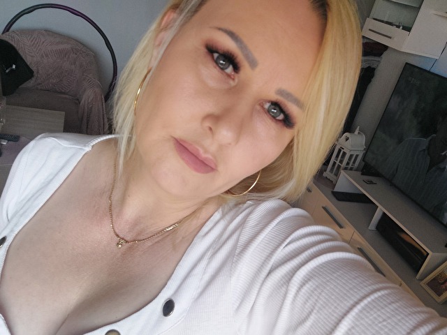 EmillyLove's profile - Image n°1