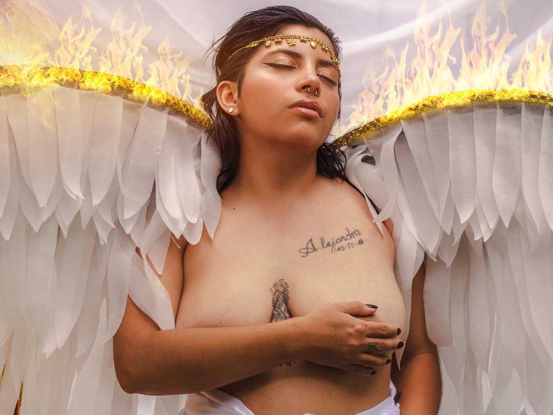 Emily_Santoss' profilo - Immagine n°1