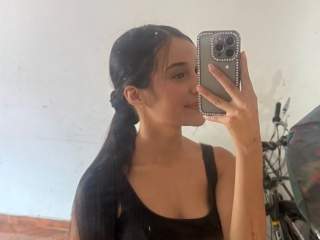 Sexo por webcam con Emilyalvernia
