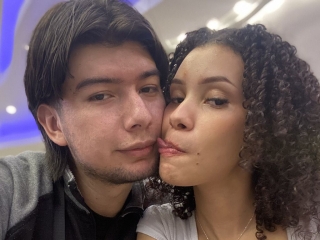 Emilyanddamon's Sexcam