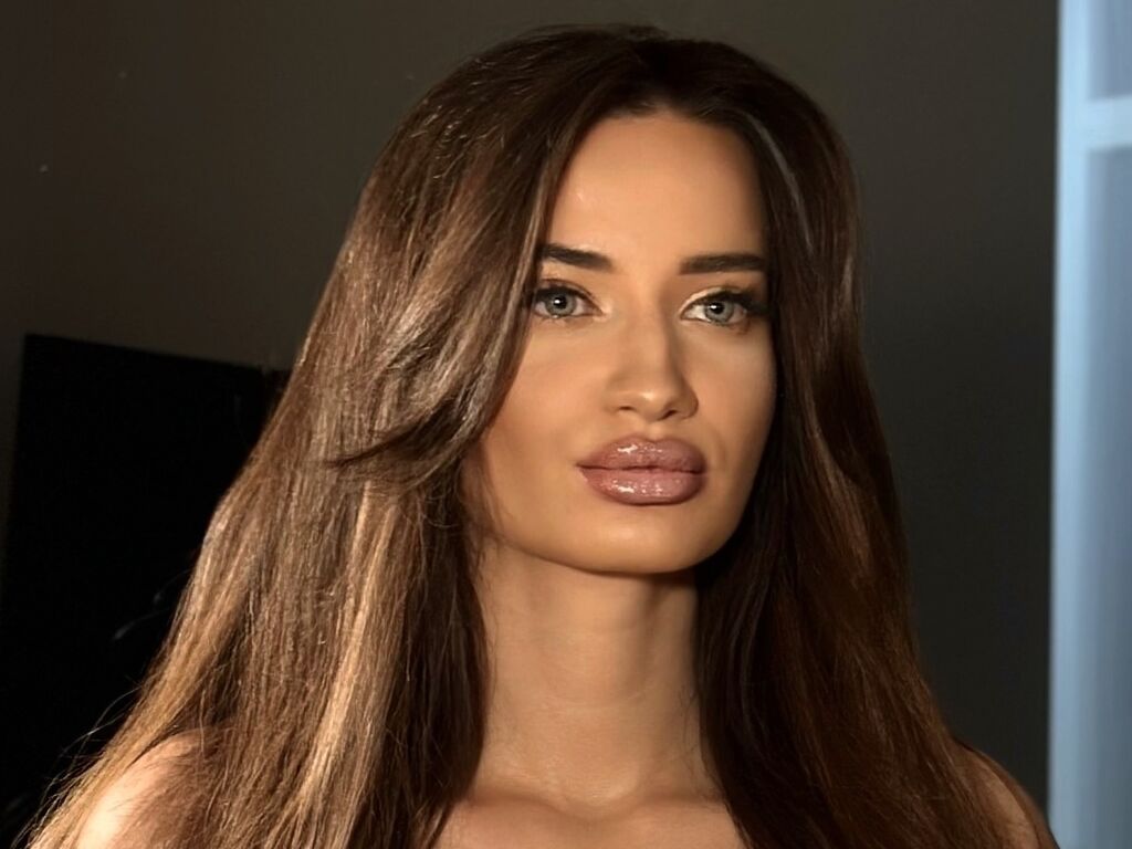 Emilybit's profile - Image n°1