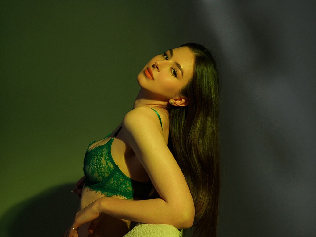Emilydavinsonn's profile - Image n°1