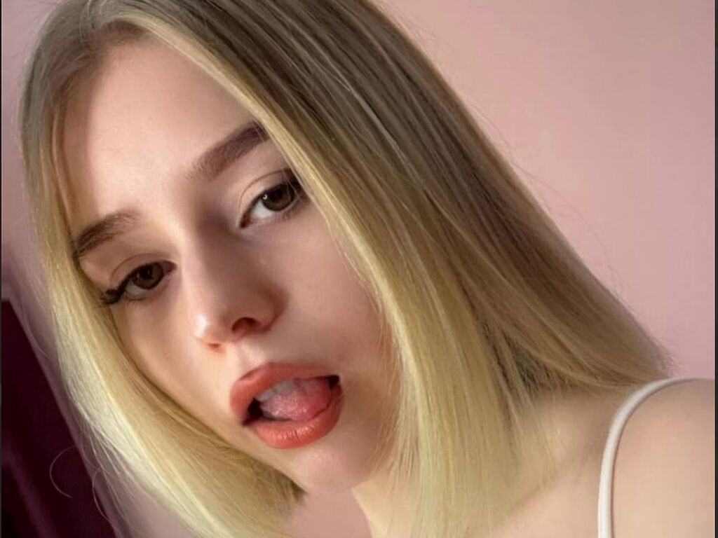 Emilydutton's profile - Image n°1