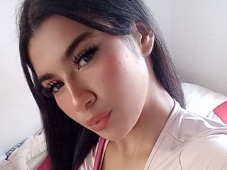 Sexo por webcam con Emilygracce
