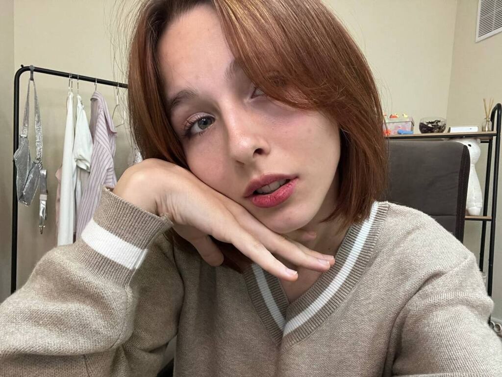 Emilyharison's profile - Image n°0