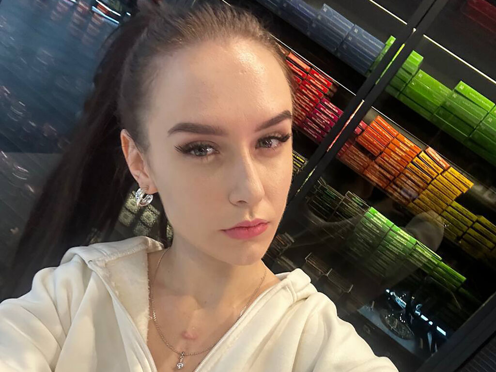 Emilyloras's profile - Image n°0