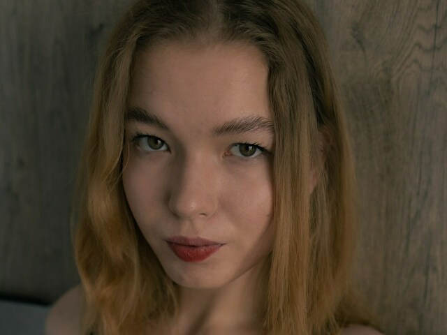 Emilyluvvv's profile - Image n°3