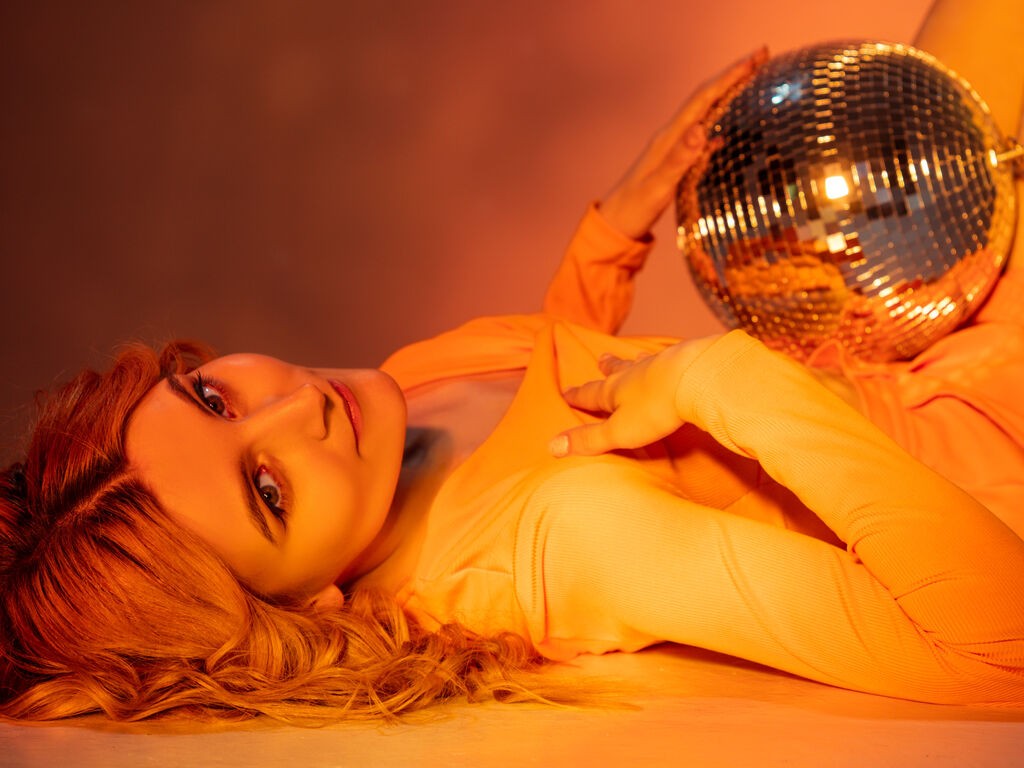 Emilymitchells's profile - Image n°2