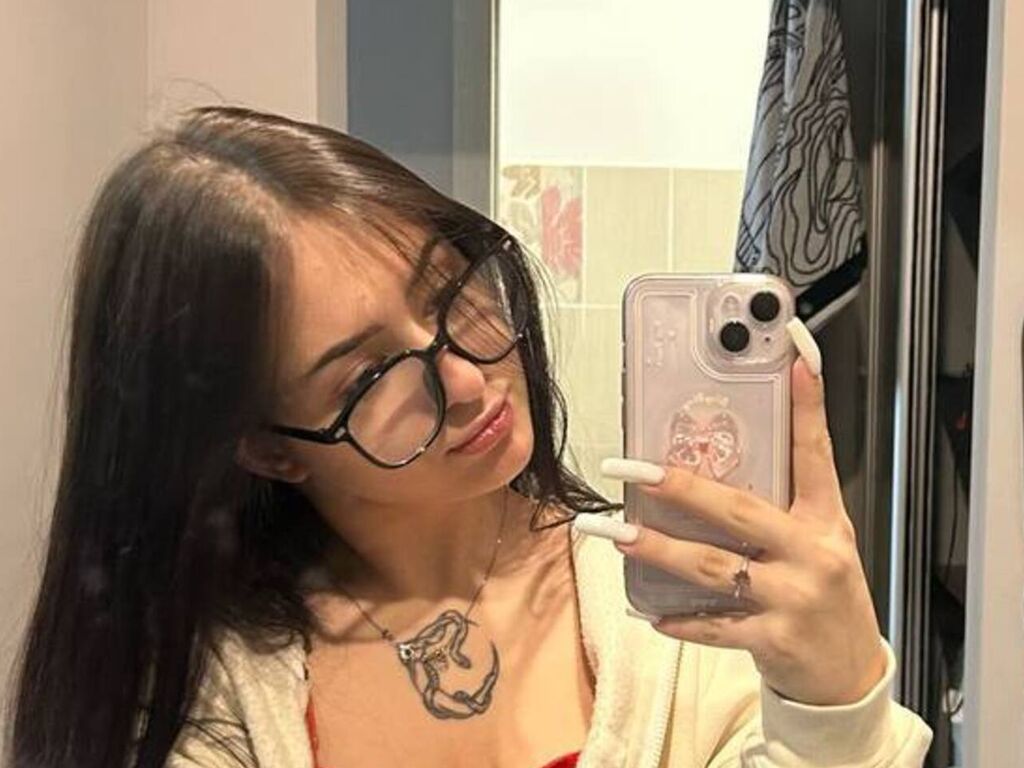 Emilymuw's profile - Image n°0