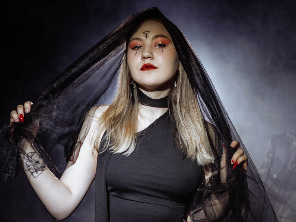 Emilypotts's profile - Image n°1