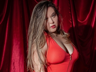 Webcam sex con Emma_Sanin