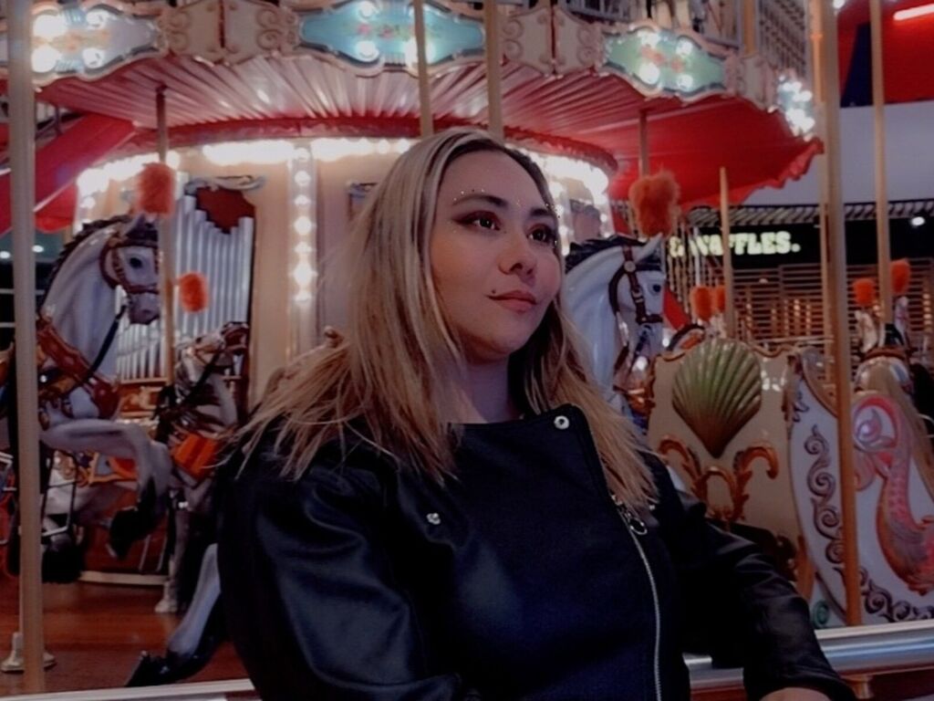 Emmaborbon's profile - Image n°0