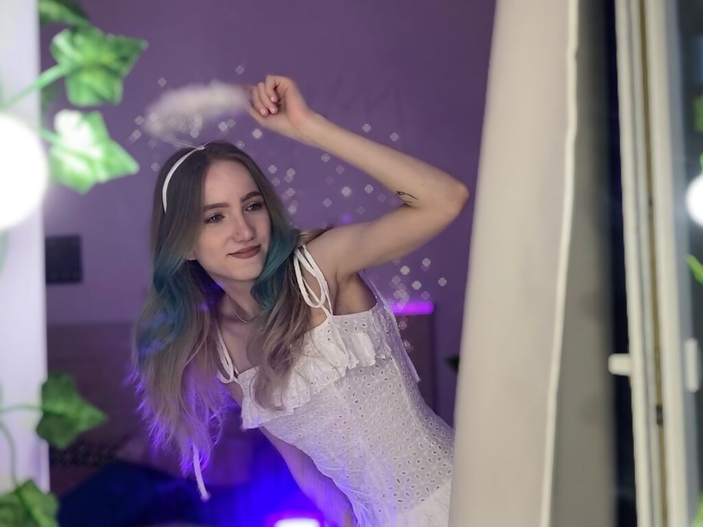 Emmacalim's profile - Image n°0