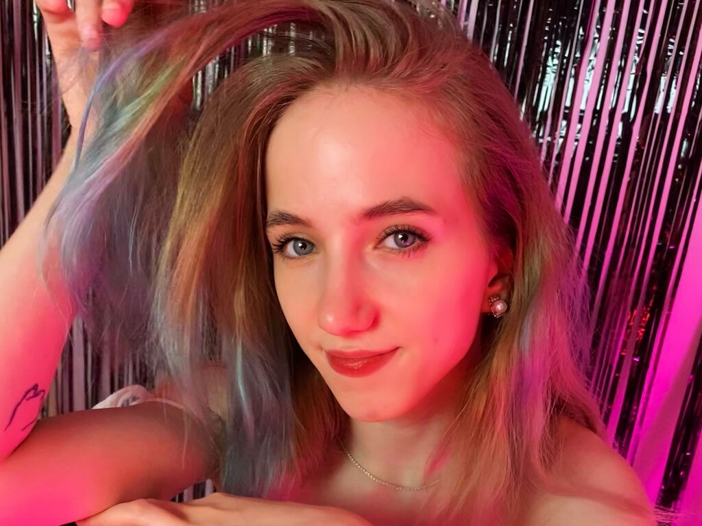 Emmacalim's profile - Image n°3