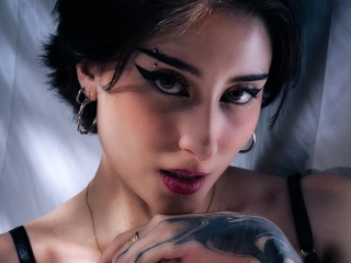 Sexo por webcam con Emmacollins67