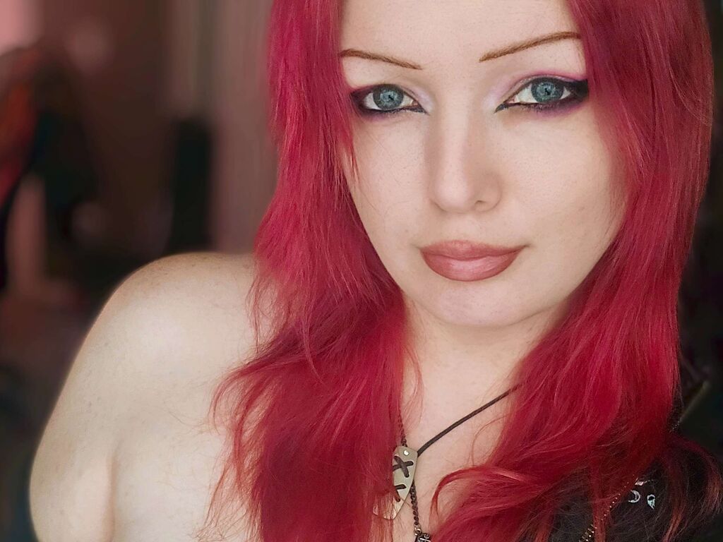 Emmaeaves's profile - Image n°1