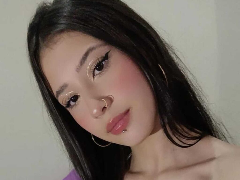 Emmakimura's profile - Image n°1