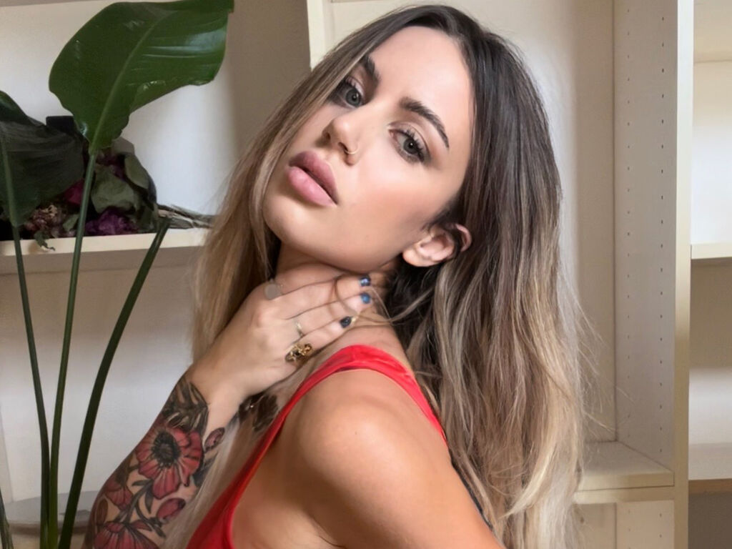 Emmaleejones's profile - Image n°1