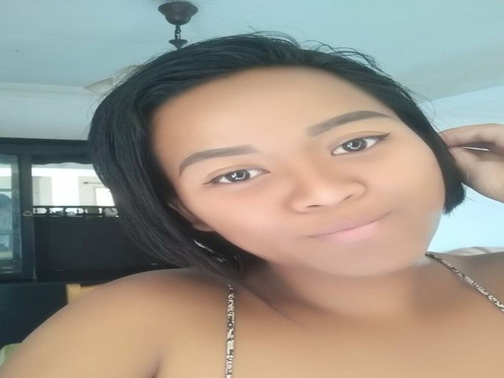 Emmarakoto's profile - Image n°1