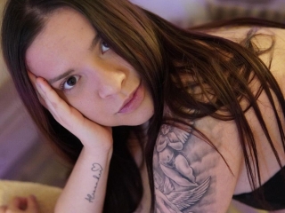 Sexo por webcam con Emmarussell
