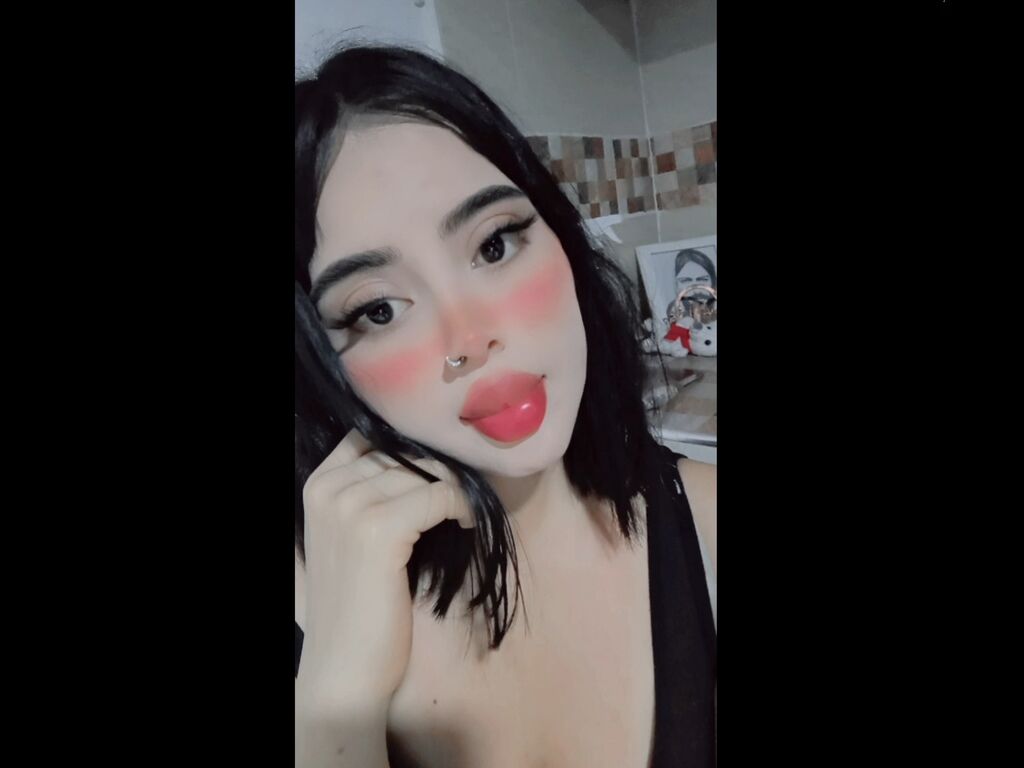 Emmilii's profile - Image n°0