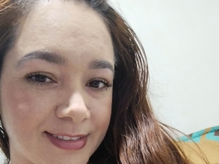 Sexcam Live Show von Emmily08emi