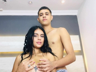 Sexo por webcam con Emmyandwill