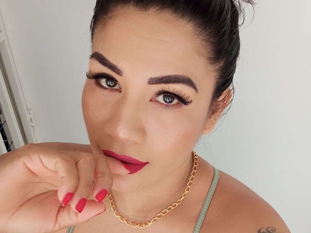 Emmybrowm's profile - Image n°1