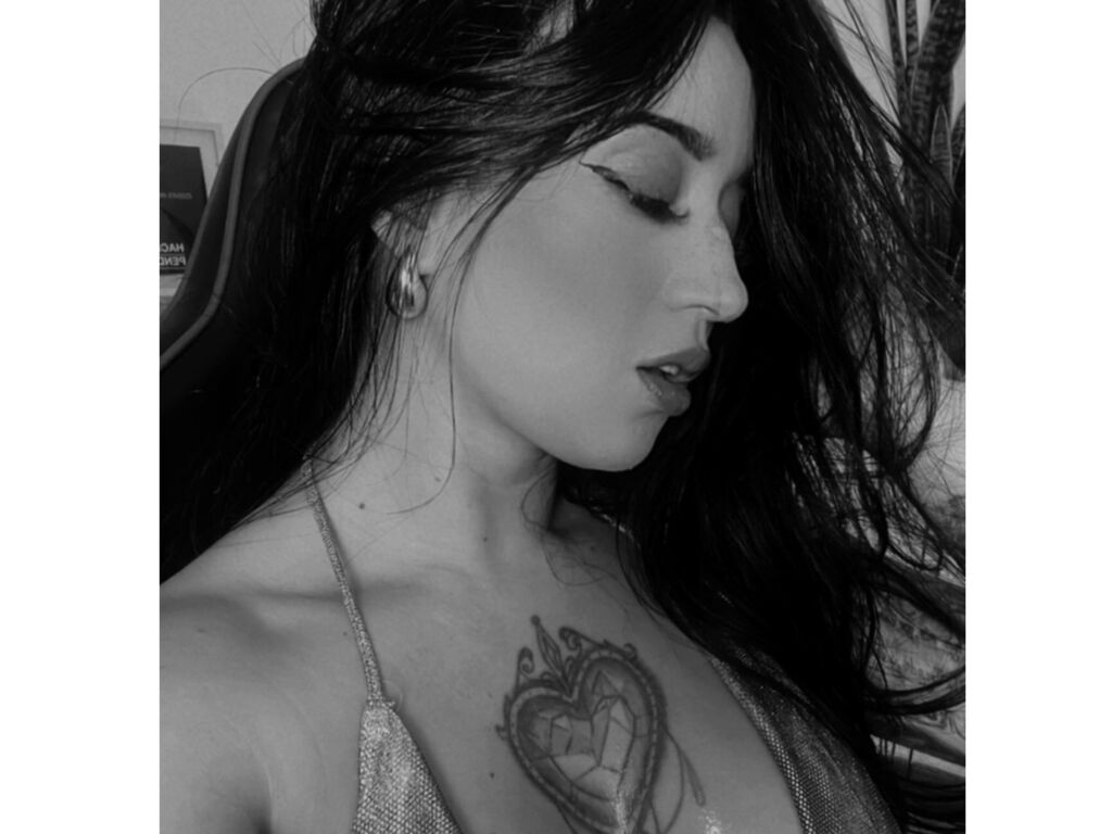 Emmyevaans's profile - Image n°1