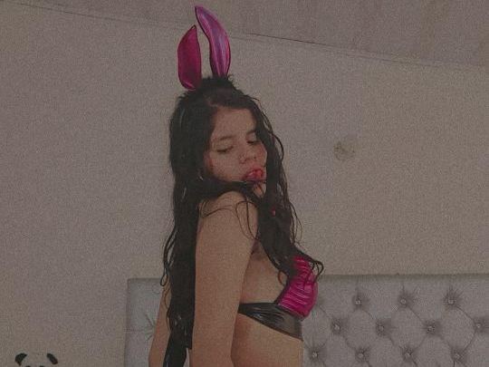 Emmyhelaine's profile - Image n°0