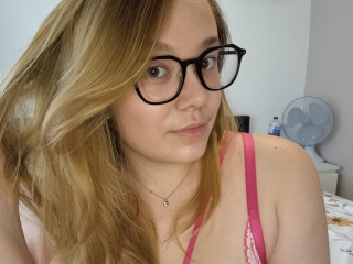 Sexo por webcam con Emski_Xox